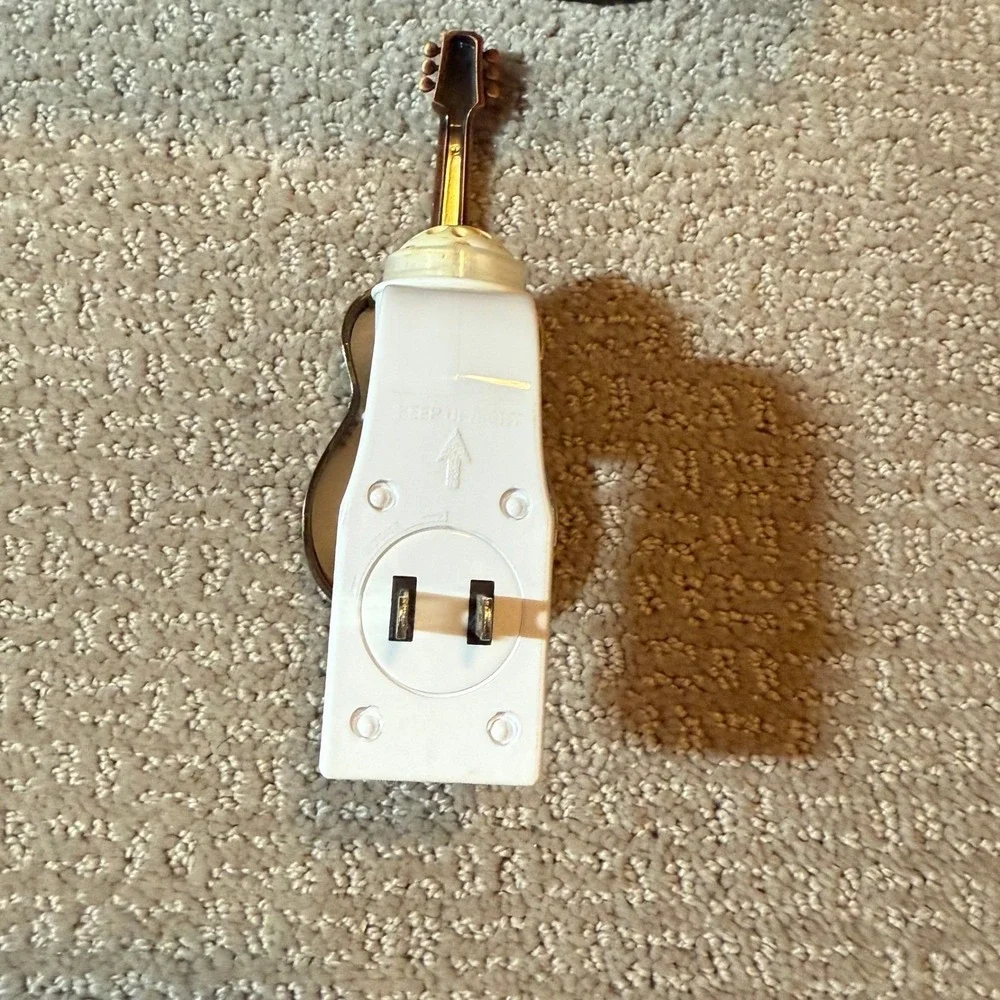 Bath and Body Works Guitar Wallflower